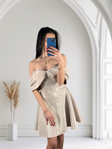Robe Nora