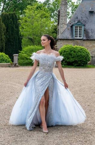 Robe Eira